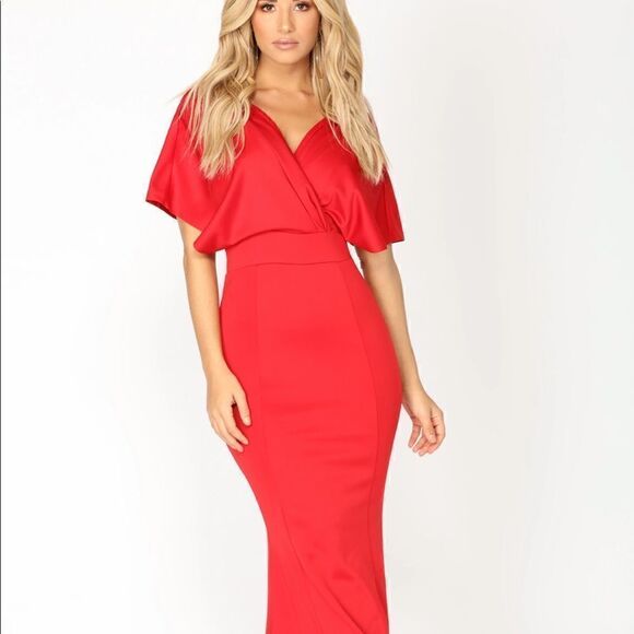 EUC Gown! Red Mermaid Dress with Adhesives shoulders - Picture 1 of 8